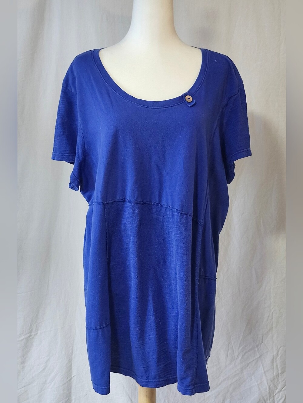 Neon Buddah Blue Women's Short Sleeve Scoop Neck Top
